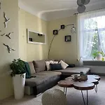 Sunny 1 Bedroom Apt In Center Next To Park